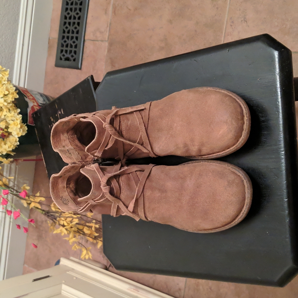 Born Tarkiln Booties